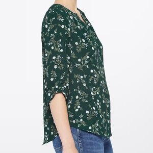 41 Hawthorn Dark Green Floral V-neck Pullover Blouse Size Small 3/4 Sleeves